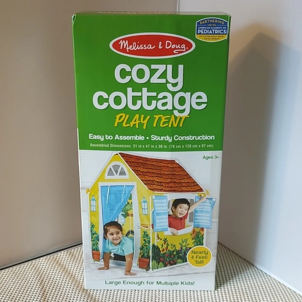 Melissa and Doug Cozy Cottage Play Tent NWT